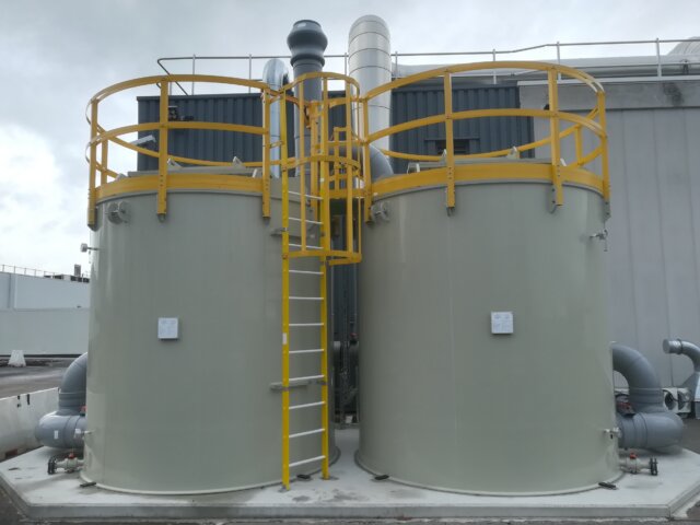Dry filter system with solid sorbents for small waste gas flows