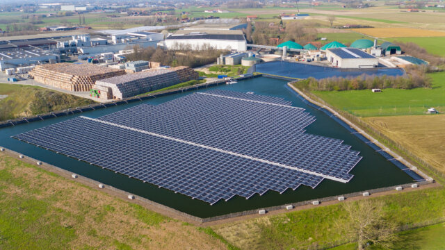 Floating solar panels