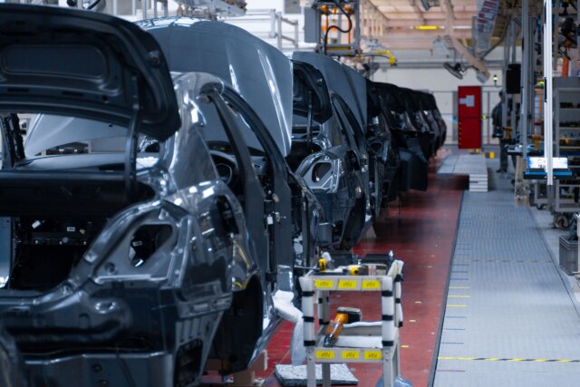 Automotive wastewater installation removing metals, solvents and paint residues to meet BREF STM/STS standards.